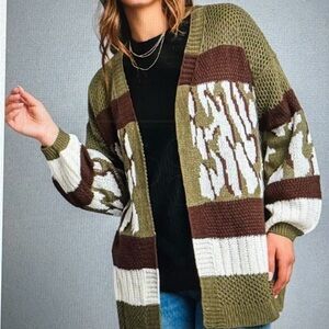 UMGEE #4 - NWT Women's Olive, brown, and Cream Cardigan (bin A)